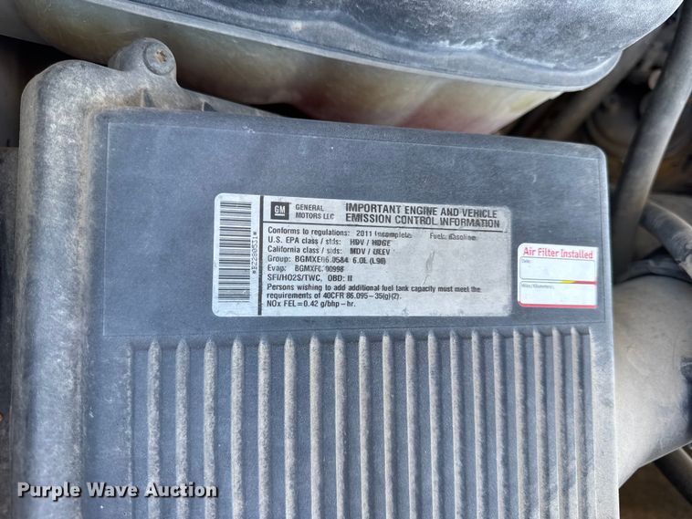 image for item ER0236 2011 Chevrolet Silverado 3500HD Ext. Cab flatbed pickup truck