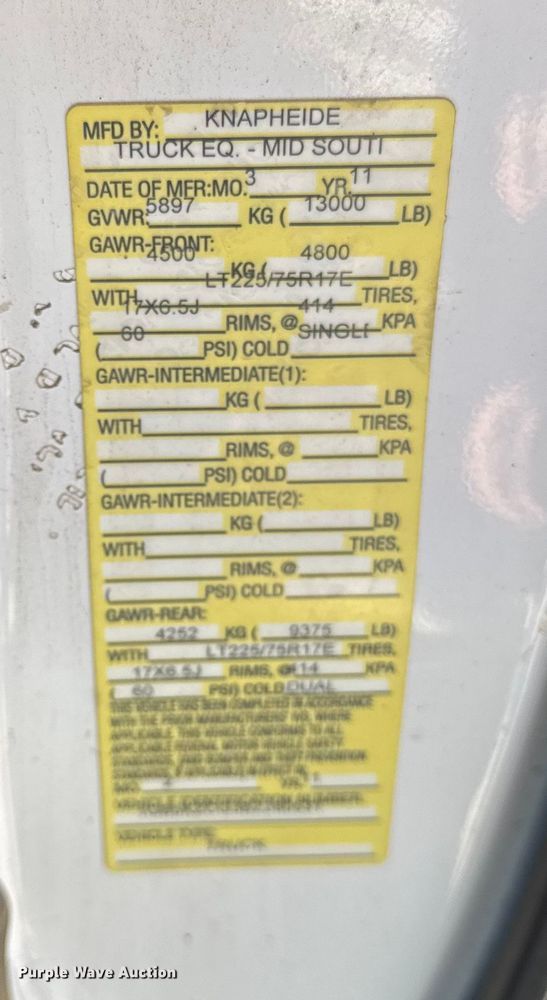 image for item ER0236 2011 Chevrolet Silverado 3500HD Ext. Cab flatbed pickup truck