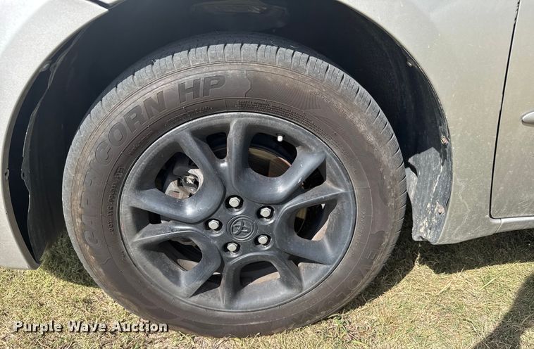 image for item ER2451 2006 Toyota Sienna van