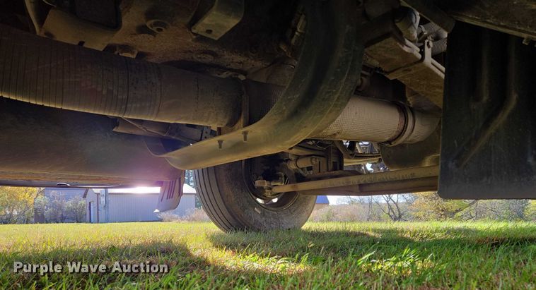 image for item ES2516 2012 Kenworth T660 semi truck