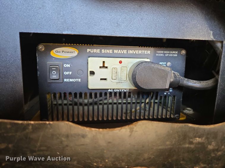 image for item ES2516 2012 Kenworth T660 semi truck