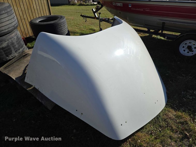 image for item ES2516 2012 Kenworth T660 semi truck