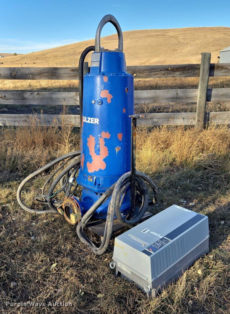 image for item ES2535 Sulzer XFP105J-CB2-PE860/4 pump