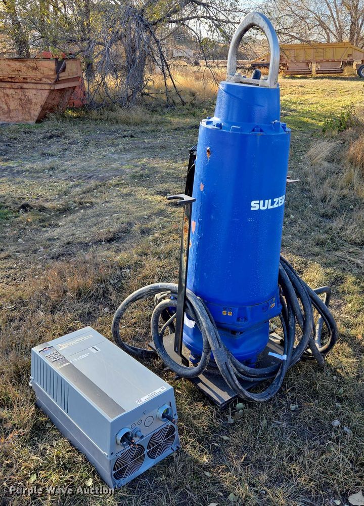 image for item ES2535 Sulzer XFP105J-CB2-PE860/4 pump