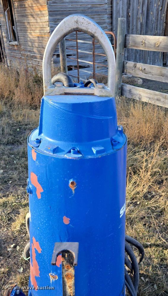 image for item ES2535 Sulzer XFP105J-CB2-PE860/4 pump