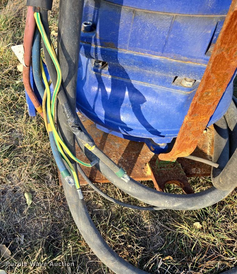 image for item ES2536 Sulzer XFP105J-CB2-PE860/4 pump