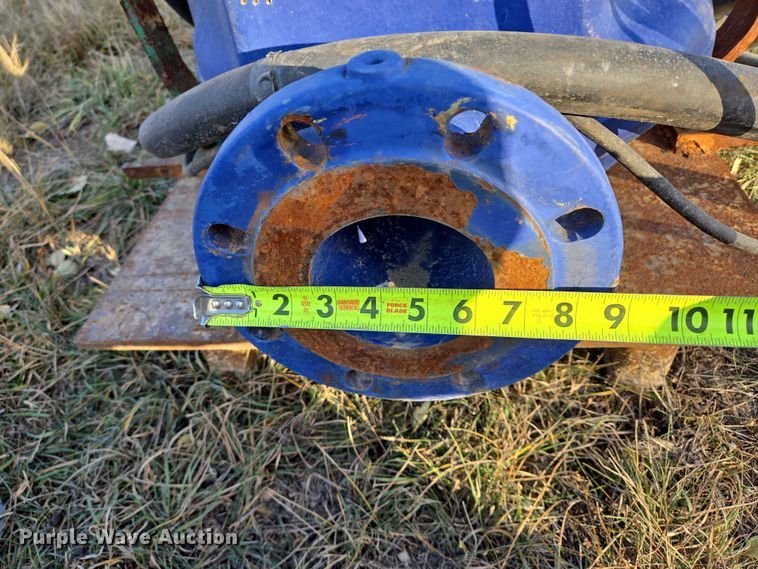 image for item ES2536 Sulzer XFP105J-CB2-PE860/4 pump