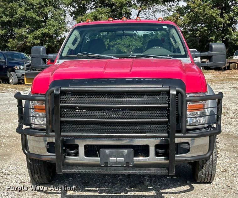 image for item ET3323 2008 Ford F550 truck cab and chassis