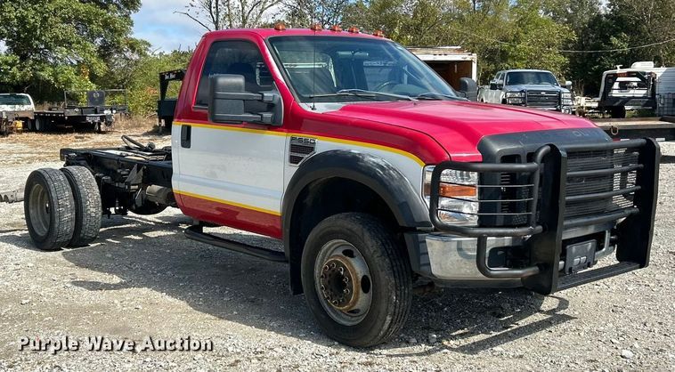 image for item ET3323 2008 Ford F550 truck cab and chassis