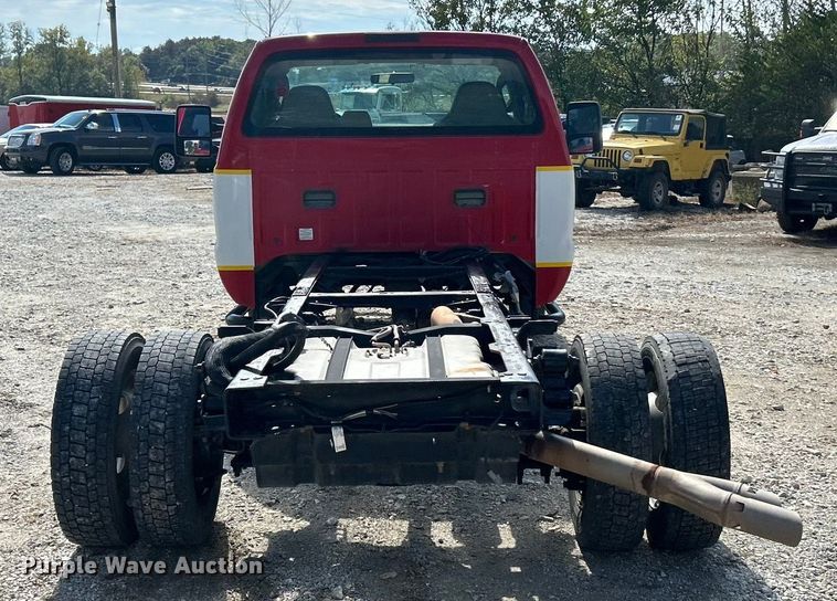 image for item ET3323 2008 Ford F550 truck cab and chassis
