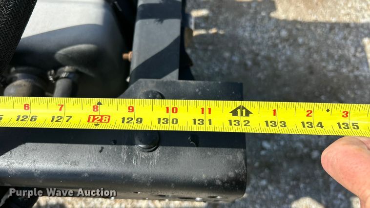 image for item ET3323 2008 Ford F550 truck cab and chassis