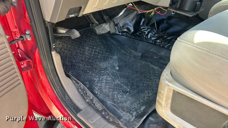 image for item ET3323 2008 Ford F550 truck cab and chassis