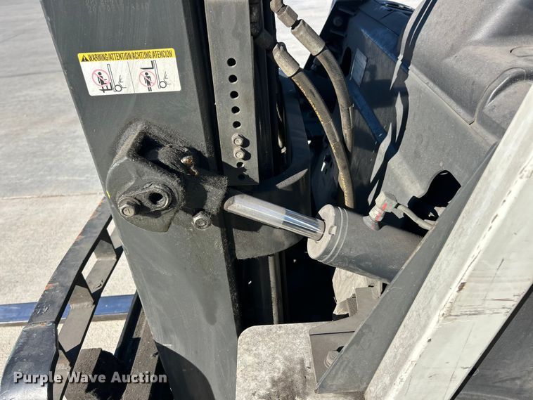 image for item ET3365 2016 UniCarriers PF50 forklift