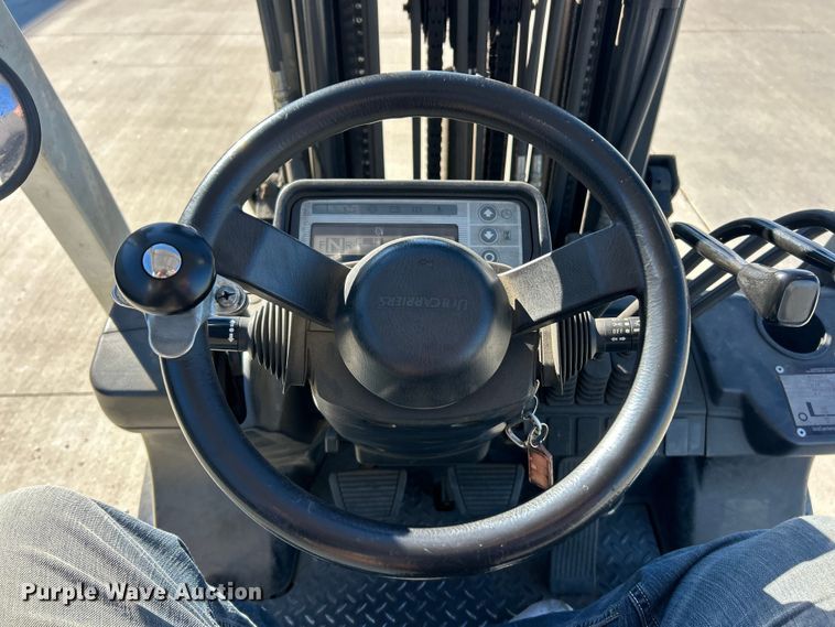 image for item ET3365 2016 UniCarriers PF50 forklift