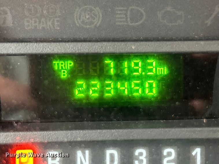 image for item ET3397 2009 Ford E450 Super Duty shuttle bus