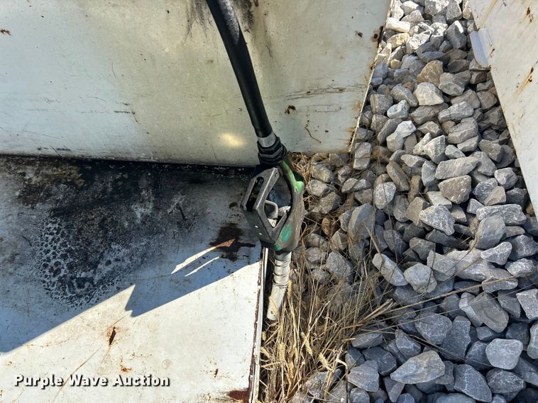 image for item ET6514 (2) L-shaped fuel tanks