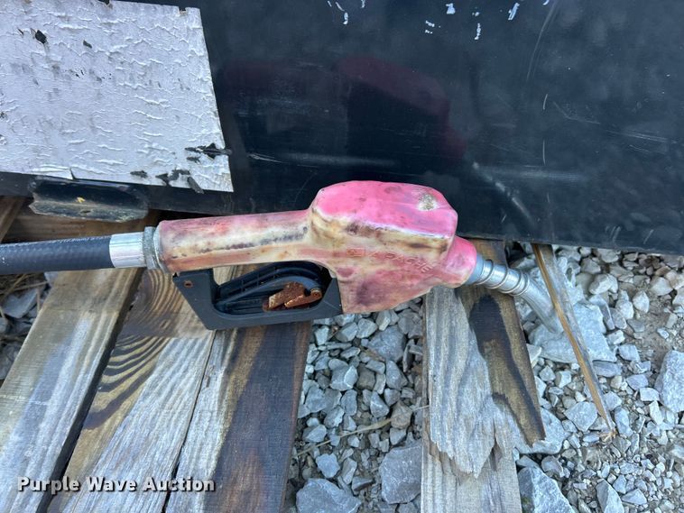 image for item ET6542 (2) fuel tanks