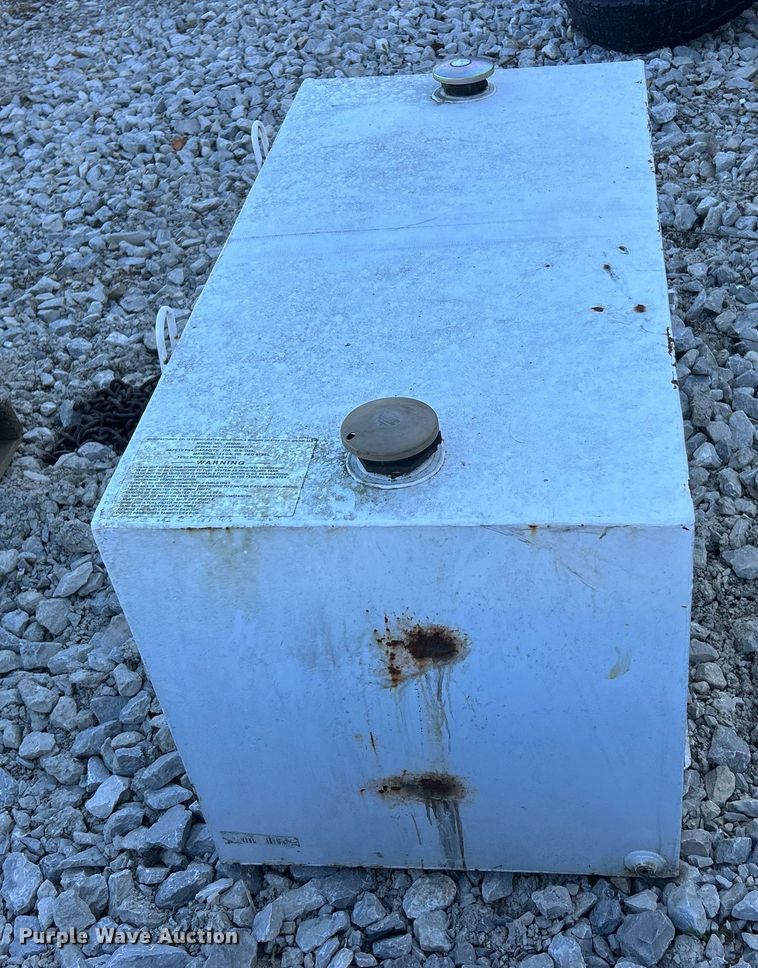 image for item ET6542 (2) fuel tanks