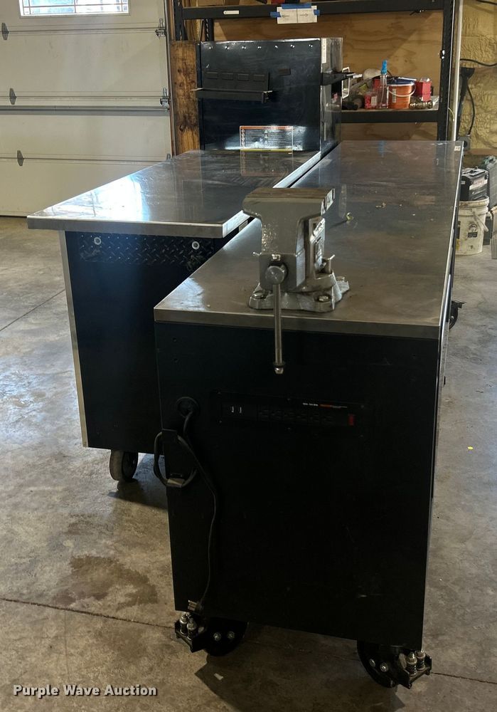 image for item ET6546 (2) toolboxes