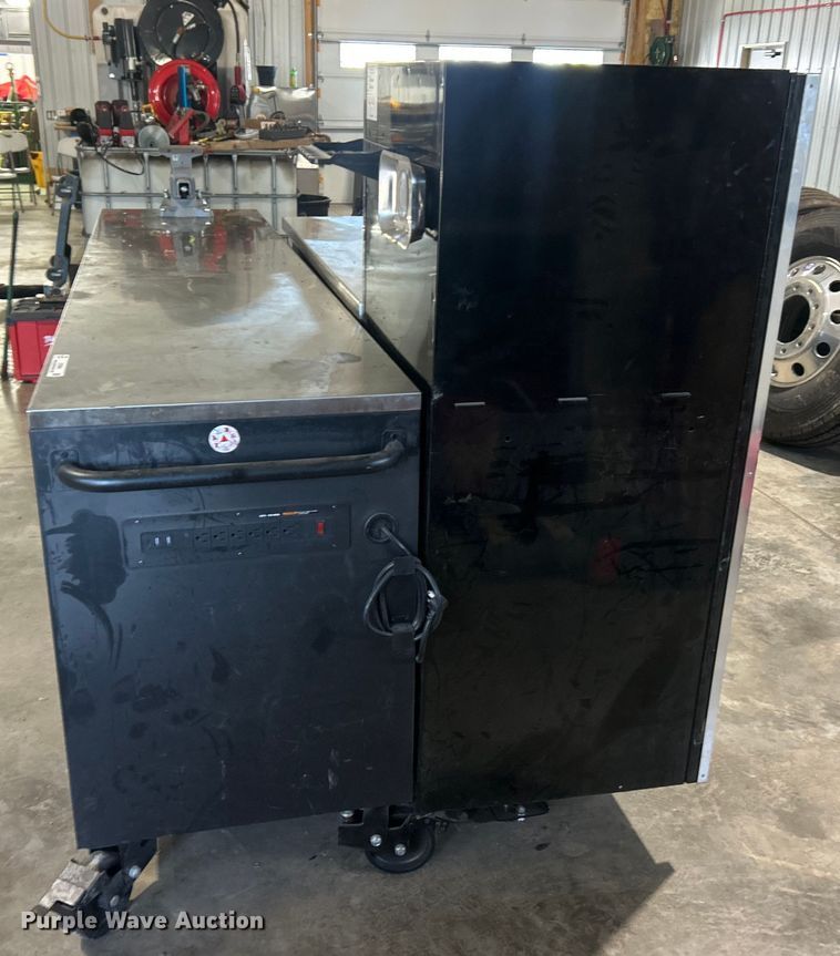 image for item ET6546 (2) toolboxes