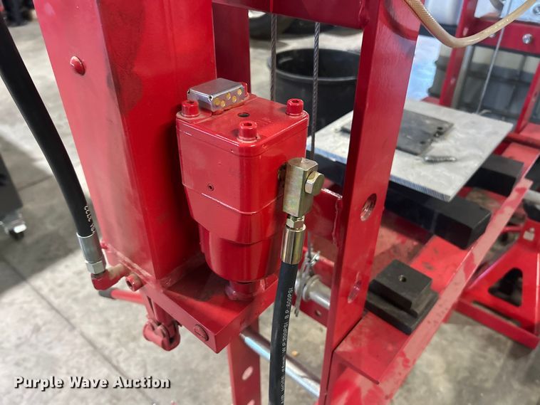 image for item ET6551 American Forge & Foundry 837 press