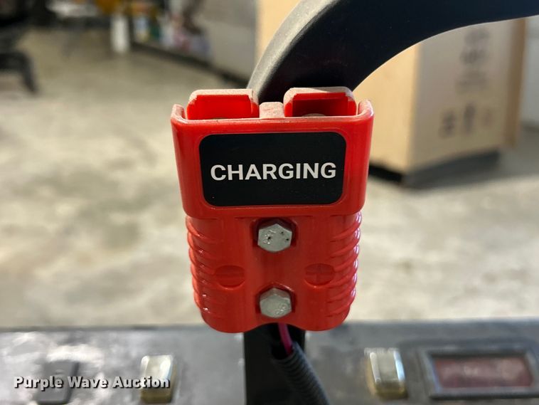 image for item ET6554 Blue Point charger / jump pack