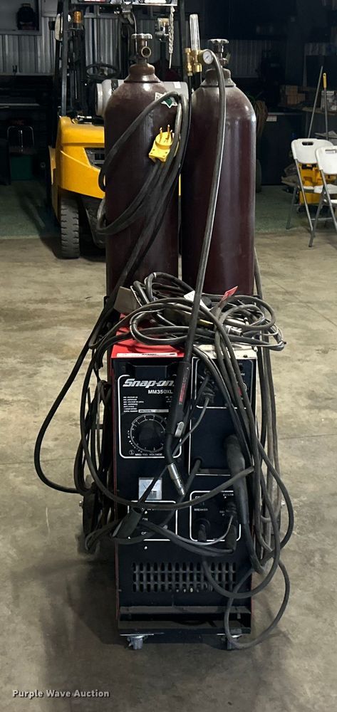 image for item ET6557 Snap-On M350XL welder