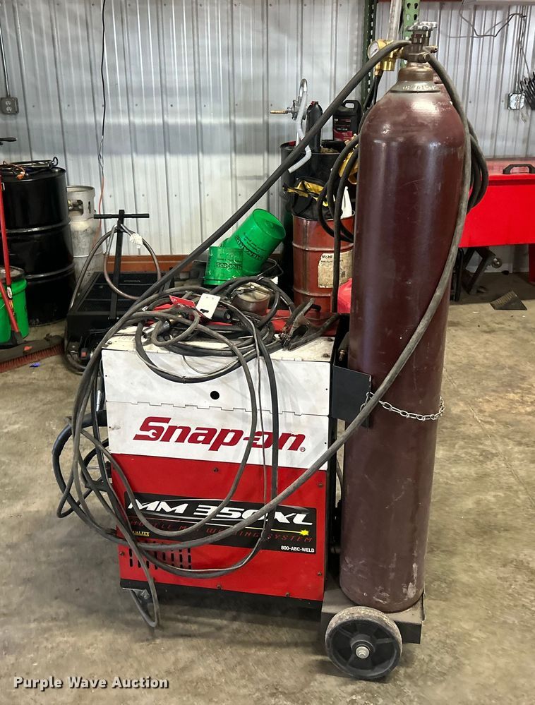 image for item ET6557 Snap-On M350XL welder