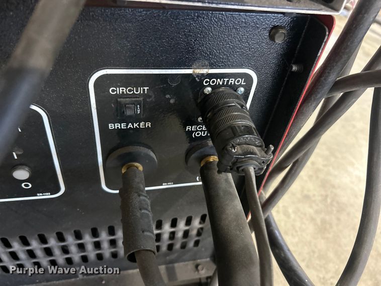 image for item ET6557 Snap-On M350XL welder