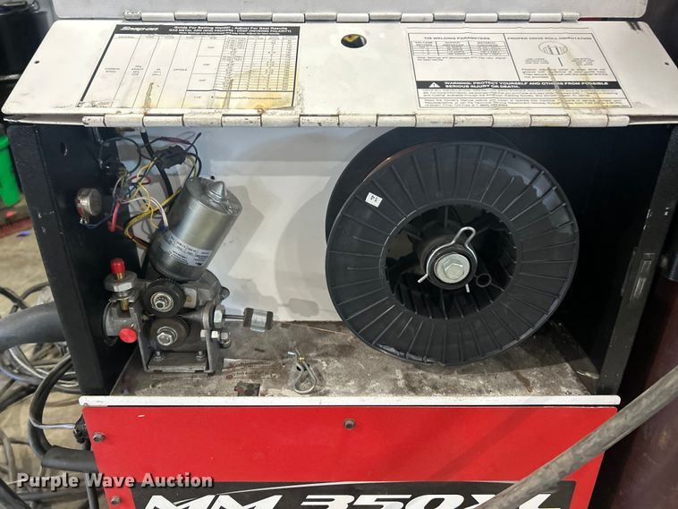 image for item ET6557 Snap-On M350XL welder