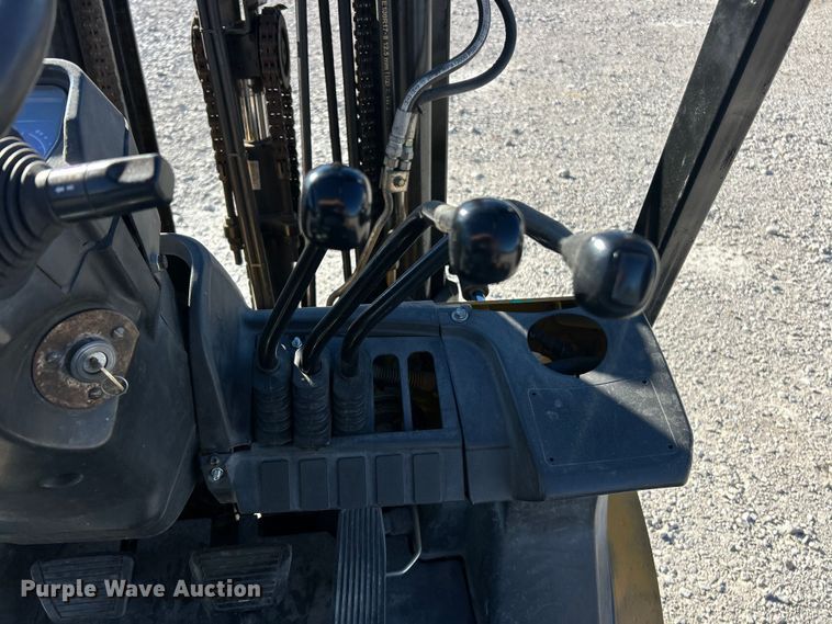 image for item ET6560 Mitsubishi FG25N forklift
