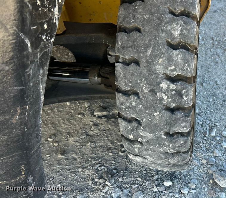 image for item ET6560 Mitsubishi FG25N forklift