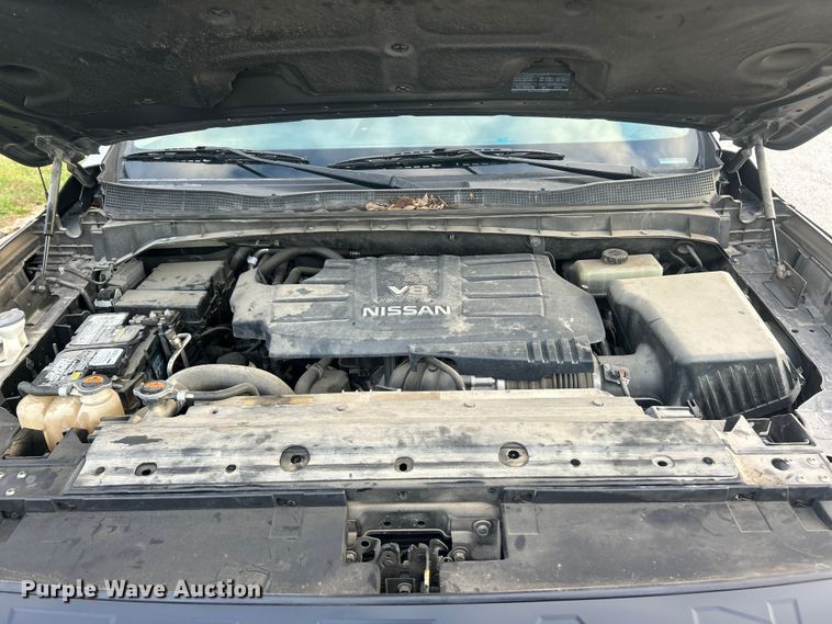 image for item ET6568 2017 Nissan Titan pickup truck