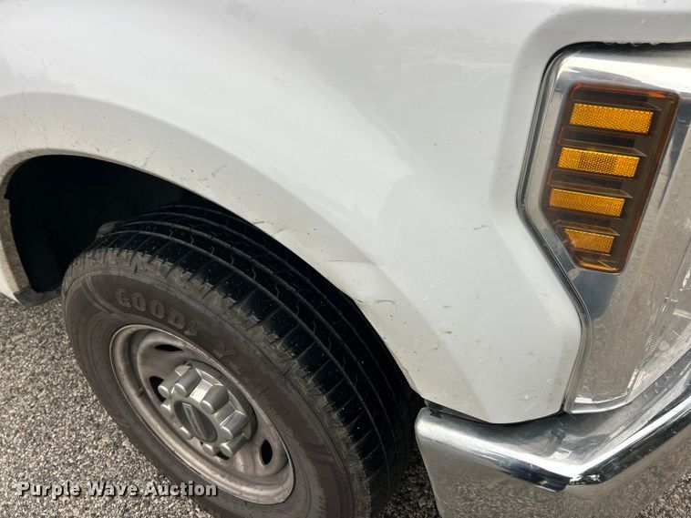 image for item ET6571 2019 Ford F250 Super Duty Crew Cab pickup truck