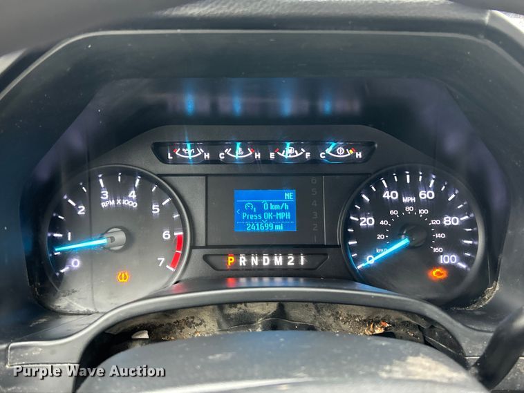 image for item ET6571 2019 Ford F250 Super Duty Crew Cab pickup truck