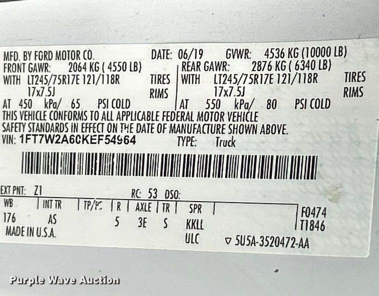 image for item ET6571 2019 Ford F250 Super Duty Crew Cab pickup truck