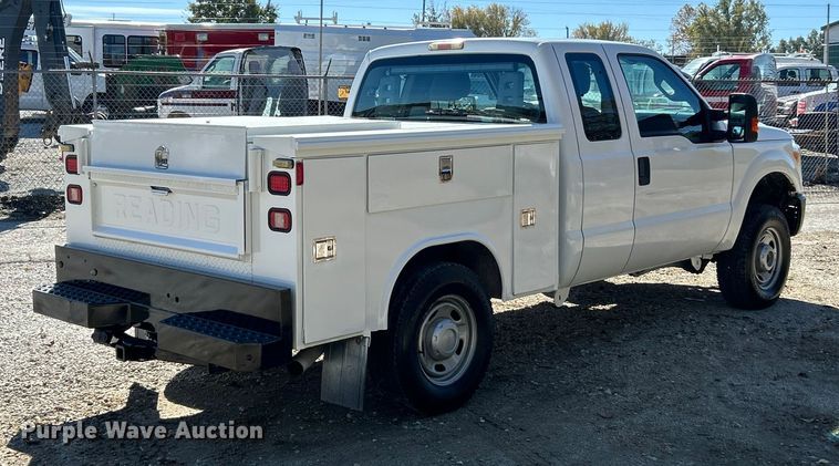 image for item ET6594 2012 Ford F250 Super Duty XL SuperCab utility bed pickup truck