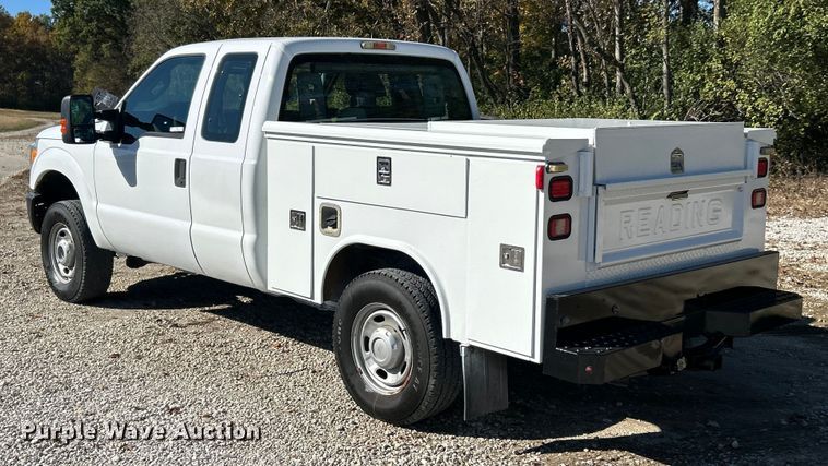 image for item ET6594 2012 Ford F250 Super Duty XL SuperCab utility bed pickup truck