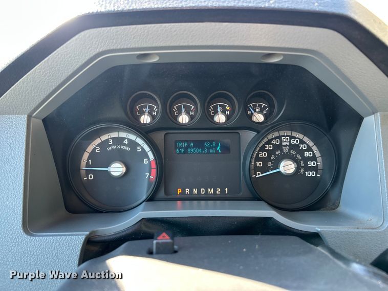 image for item ET6594 2012 Ford F250 Super Duty XL SuperCab utility bed pickup truck