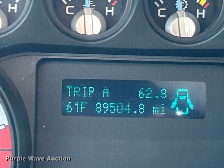 image for item ET6594 2012 Ford F250 Super Duty XL SuperCab utility bed pickup truck