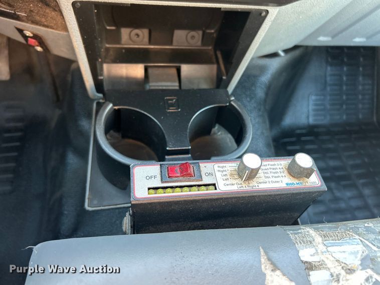 image for item ET6594 2012 Ford F250 Super Duty XL SuperCab utility bed pickup truck