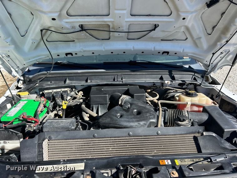 image for item ET6594 2012 Ford F250 Super Duty XL SuperCab utility bed pickup truck