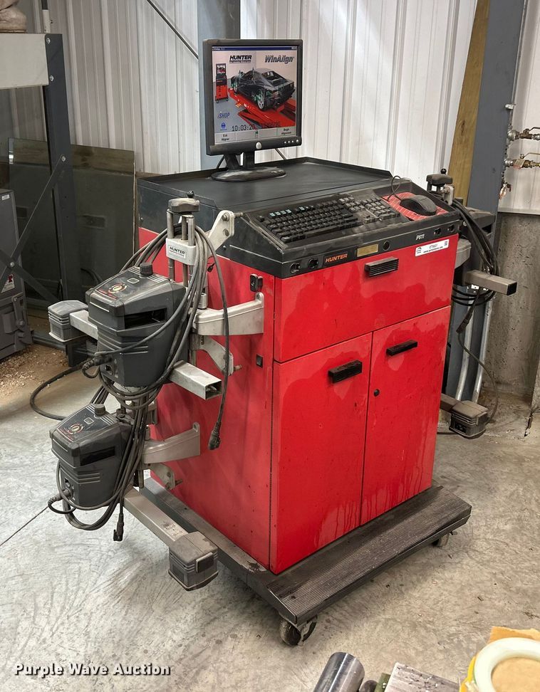 image for item ET6631 Hunter P611 alignment machine
