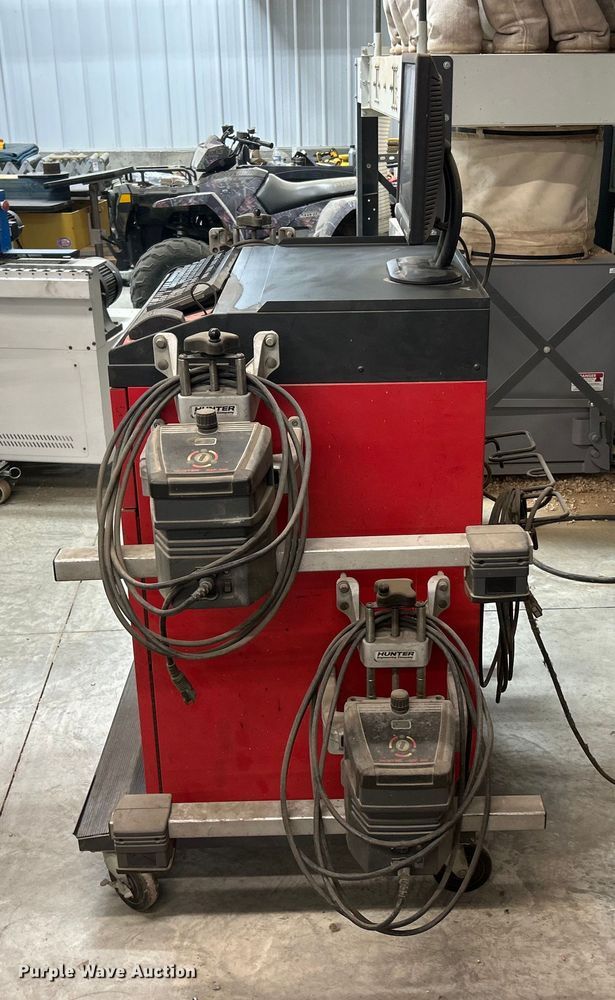 image for item ET6631 Hunter P611 alignment machine