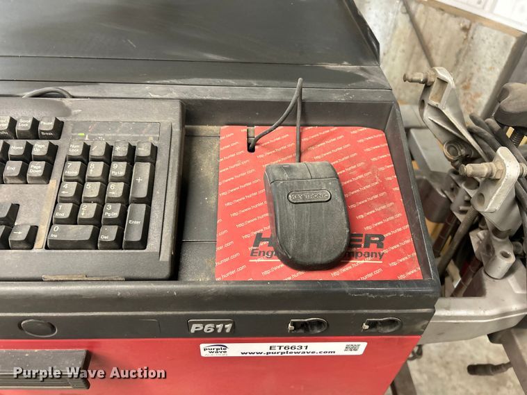 image for item ET6631 Hunter P611 alignment machine
