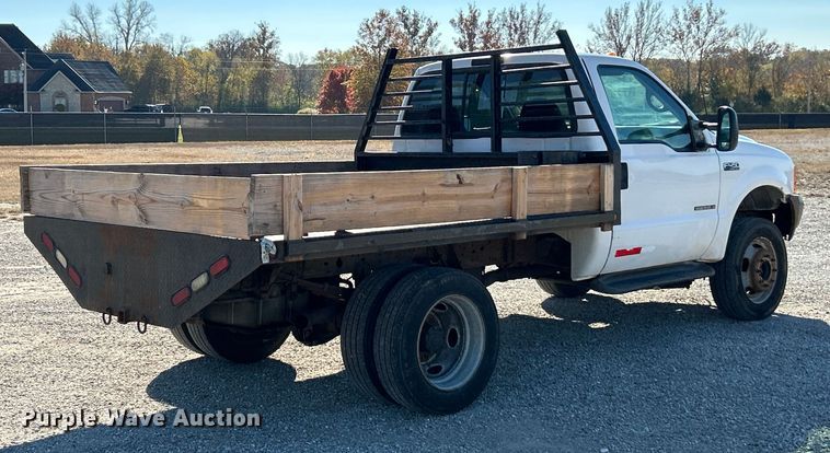 image for item ET6632 2001 Ford F450 Super Duty flatbed truck