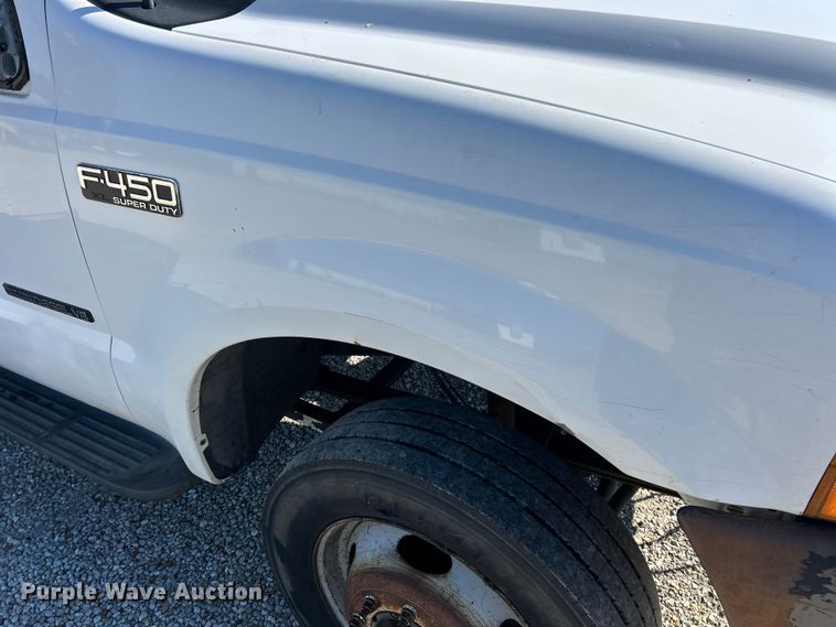 image for item ET6632 2001 Ford F450 Super Duty flatbed truck