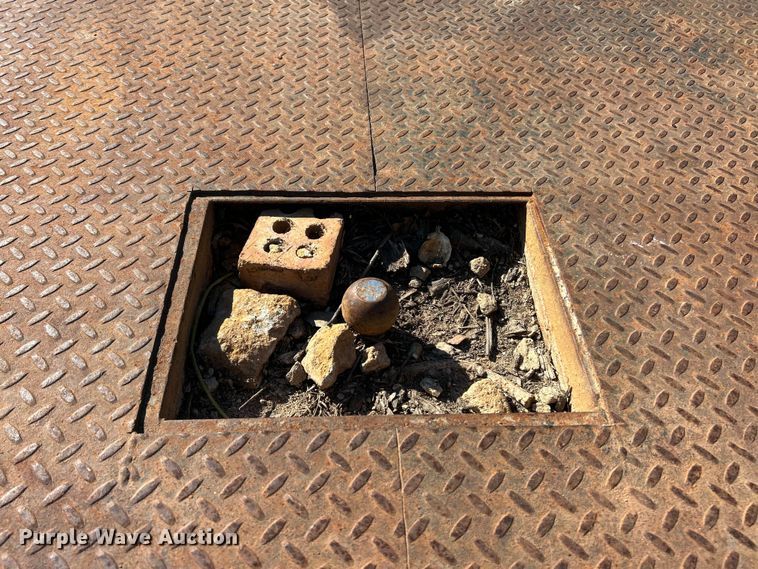 image for item ET6632 2001 Ford F450 Super Duty flatbed truck