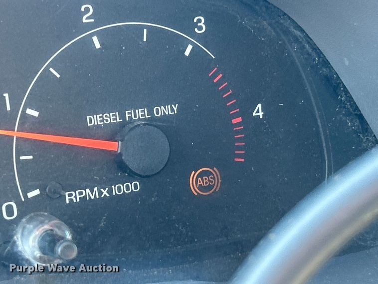 image for item ET6632 2001 Ford F450 Super Duty flatbed truck