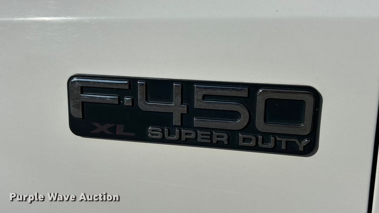 image for item ET6632 2001 Ford F450 Super Duty flatbed truck